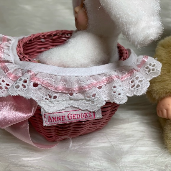 AUTHENTIC ANNE GEDDES BABY DOLL PLUSH WITH COSTUME - Picture 8 of 8